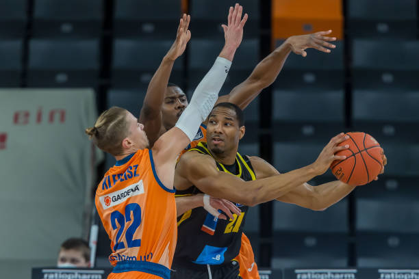 看到更精彩 看到更精彩