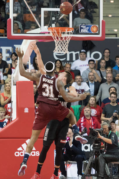 反观沙尔克 反观沙尔克